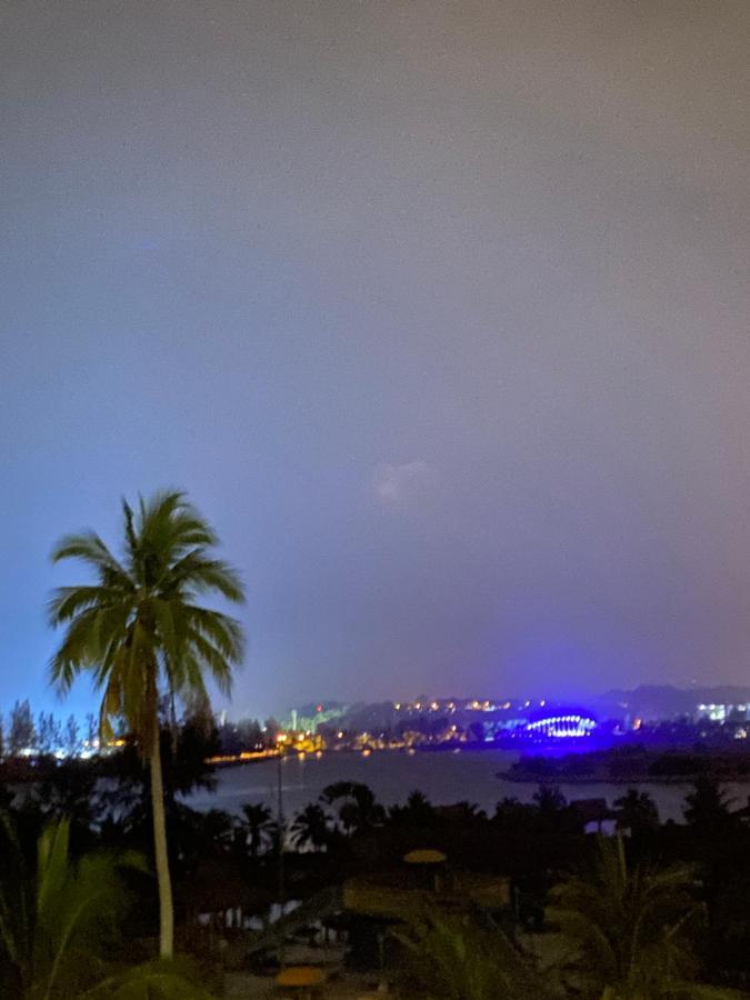 Marina Cove, Lumut Apartamento Exterior foto