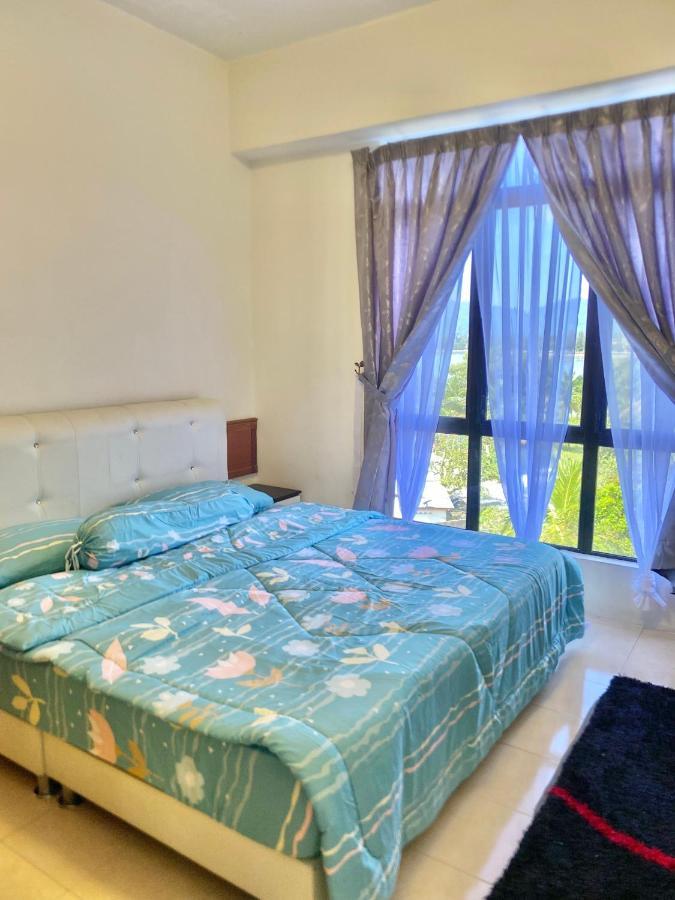 Marina Cove, Lumut Apartamento Exterior foto