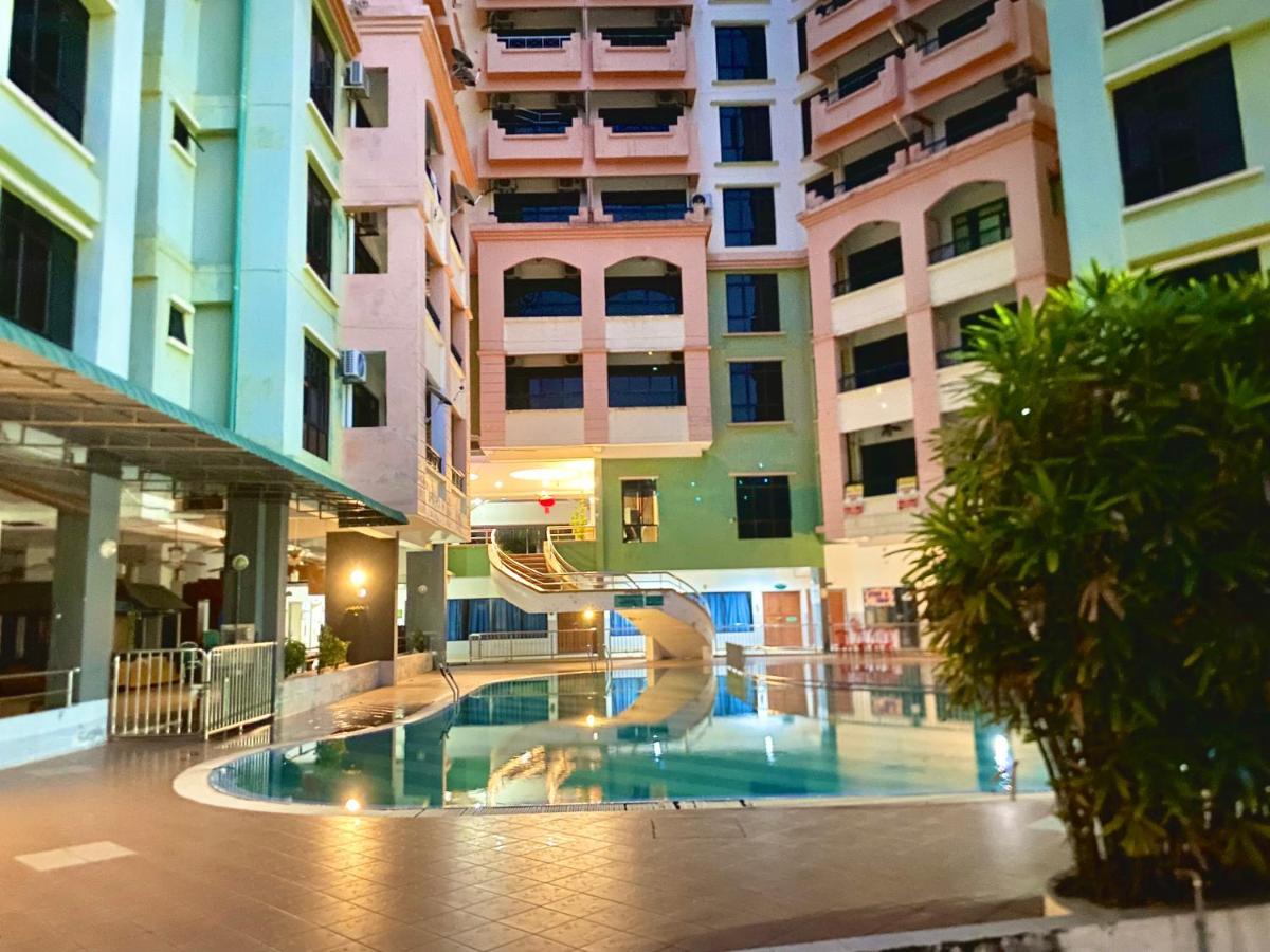 Marina Cove, Lumut Apartamento Exterior foto