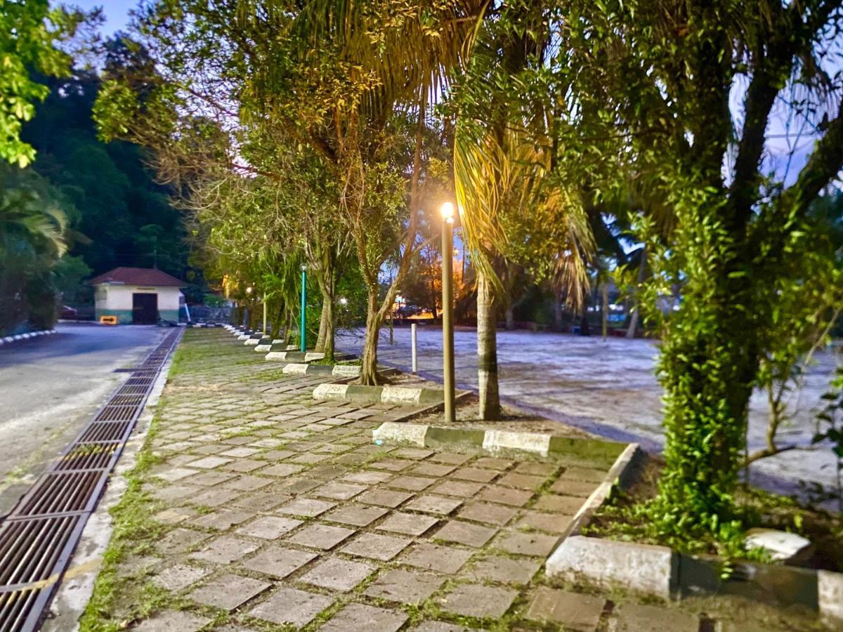 Marina Cove, Lumut Apartamento Exterior foto